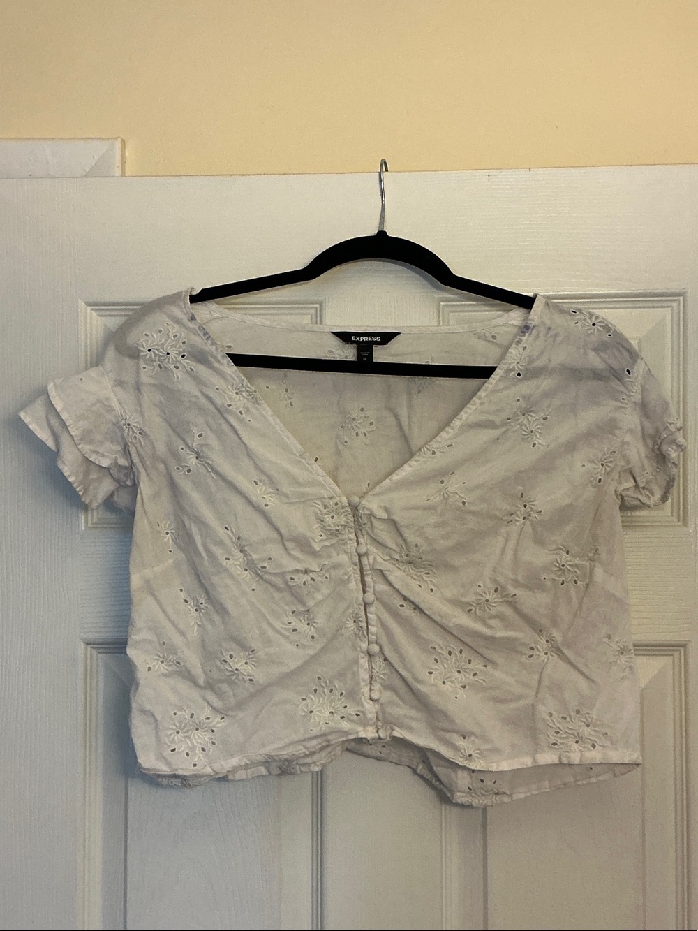 Express White Eyelet Button-Front Cropped Blouse